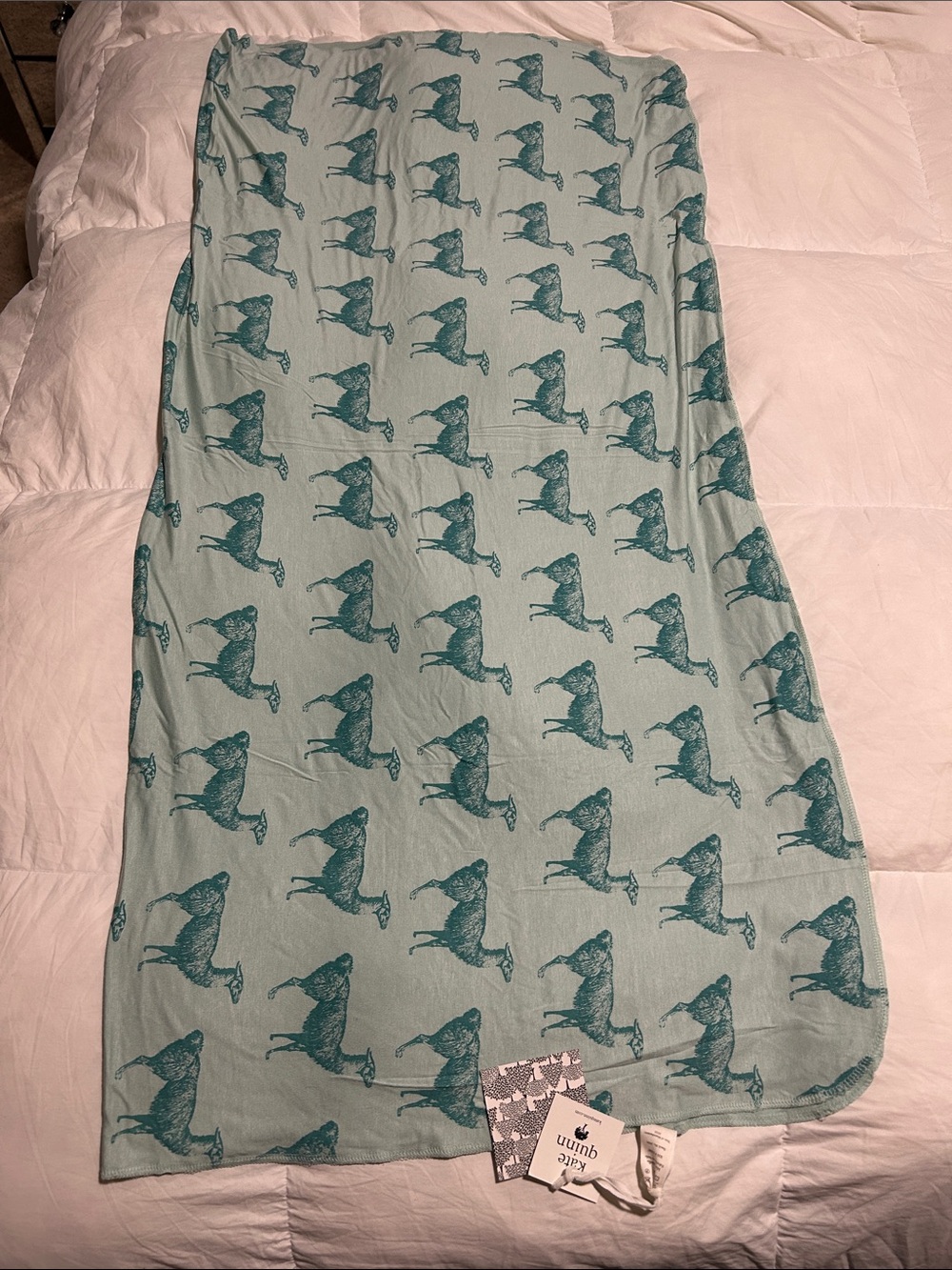 NWT kate Quinn llama bamboo collection single layer blanket
